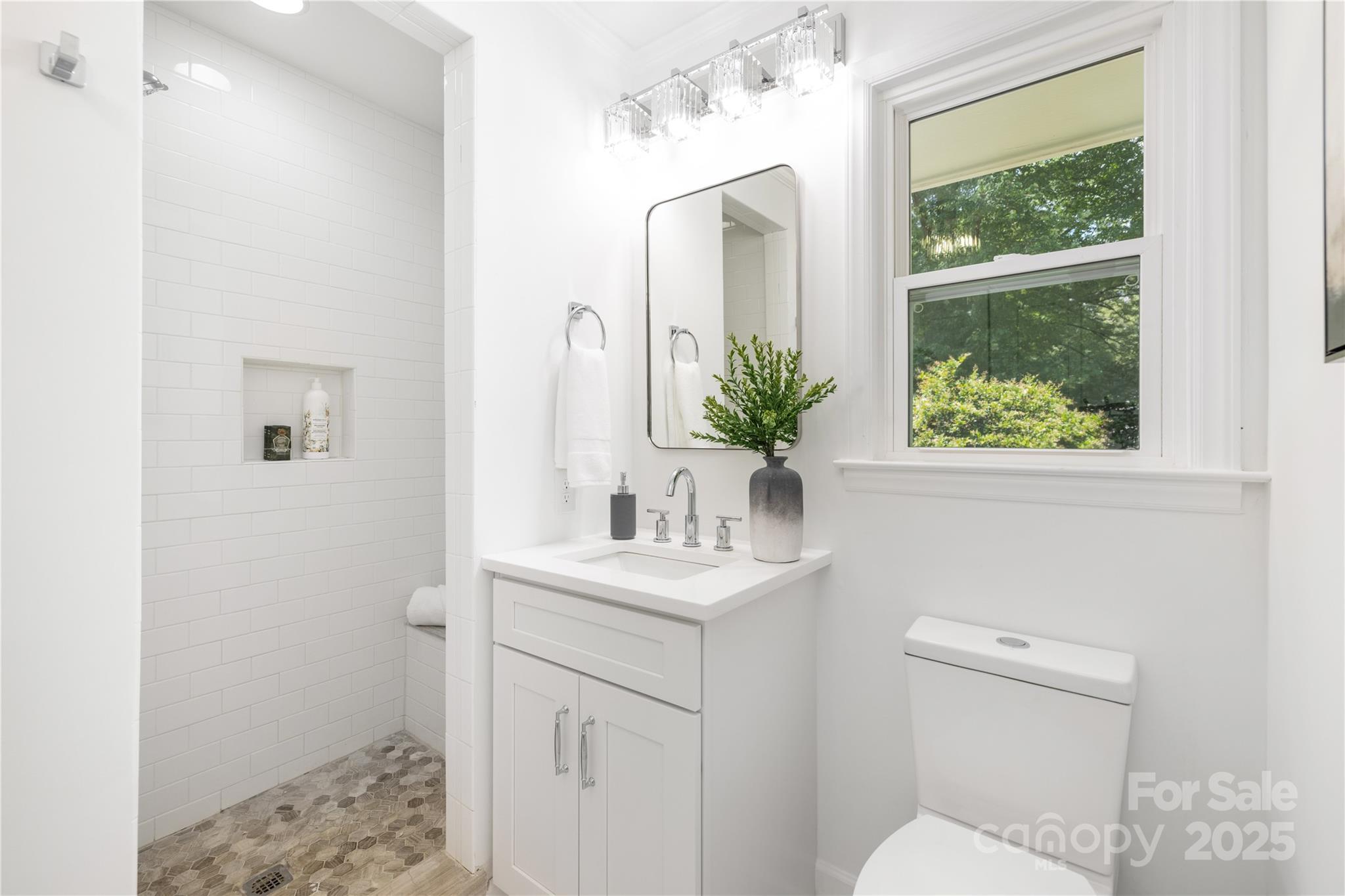 4017 Sulkirk Road Charlotte, NC 28210 - Photo 9 of 21 Gallery Image 9