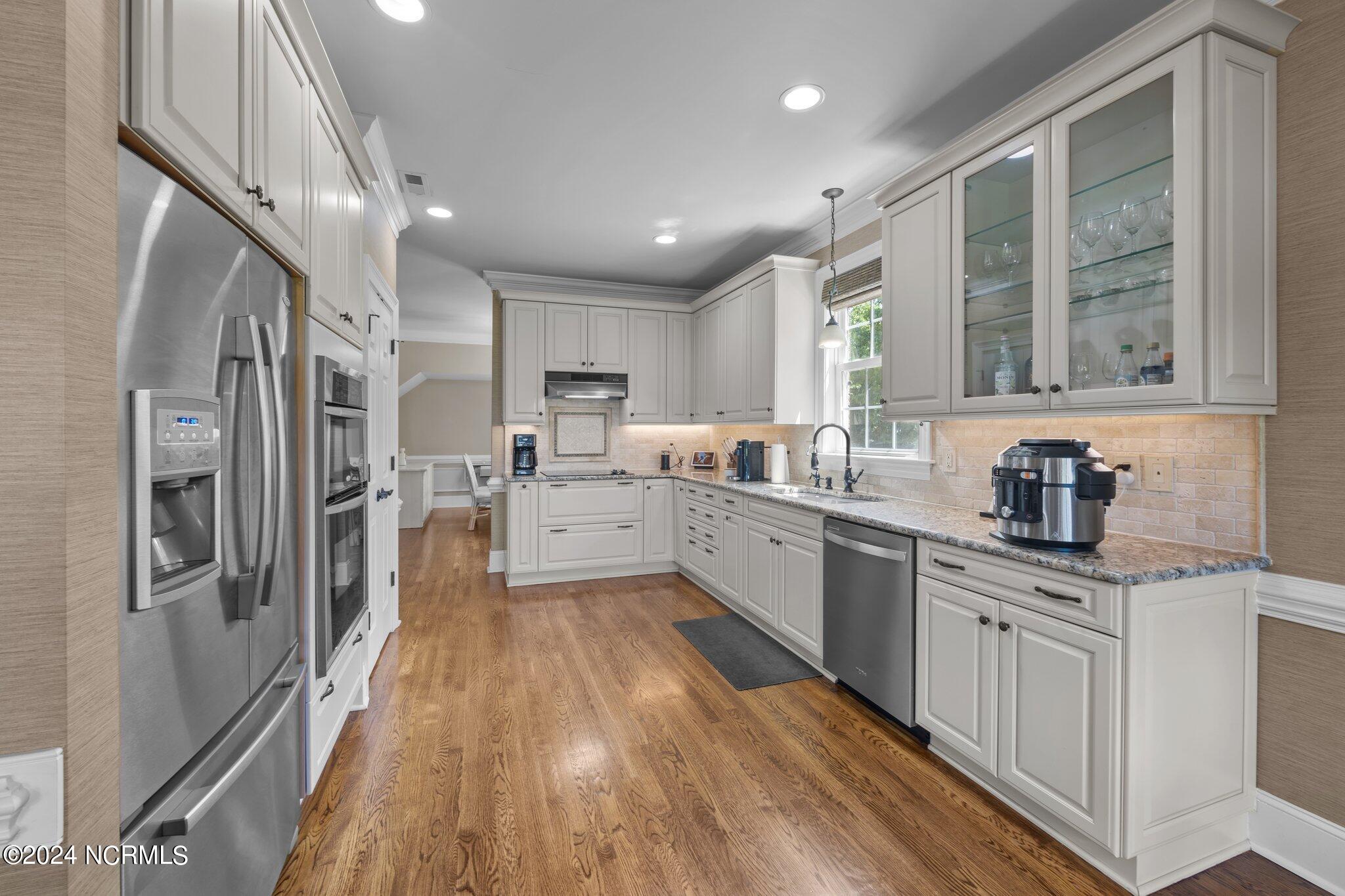 121 Emmen Road New Bern, NC 28562 - Photo 17 of 62 17-web-or-mls-470A0785