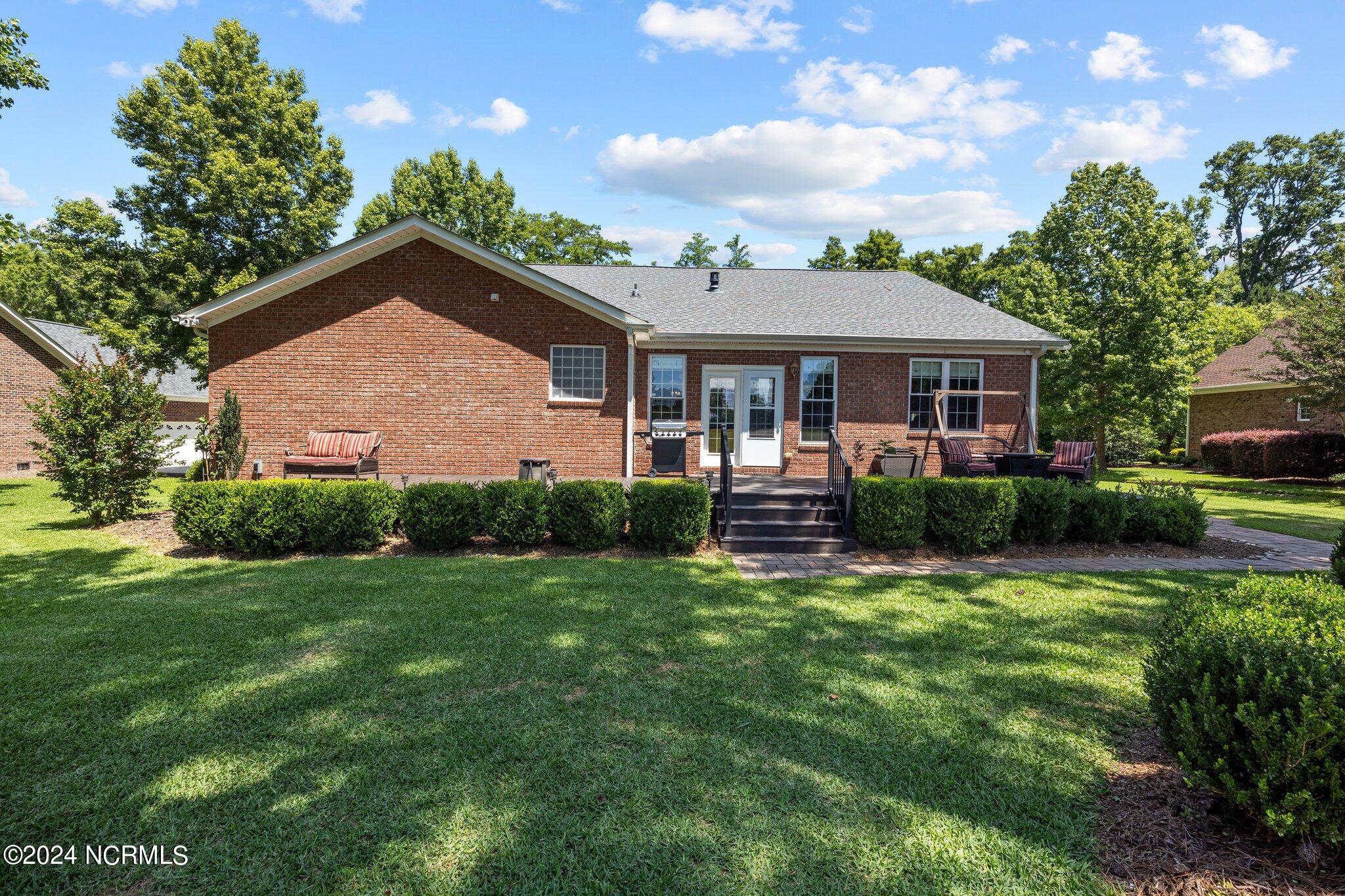 121 Emmen Road New Bern, NC 28562 - Photo 45 of 62 42-web-or-mls-470A0858