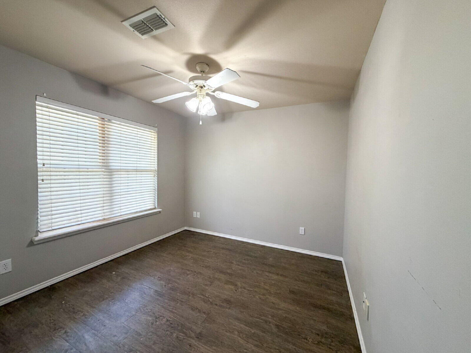 2502 106th Street Lubbock, TX 79423 - Photo 9 of 11 large (8)