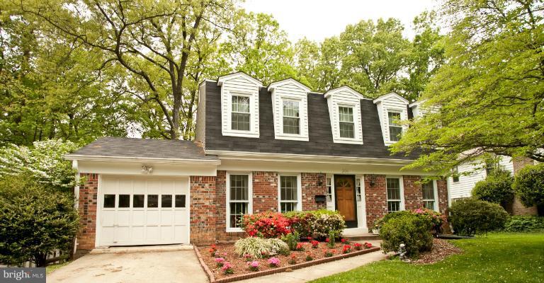 306 Summit Hall Road Gaithersburg, MD 20877 - Photo 1 of 29 Exterior (Front)