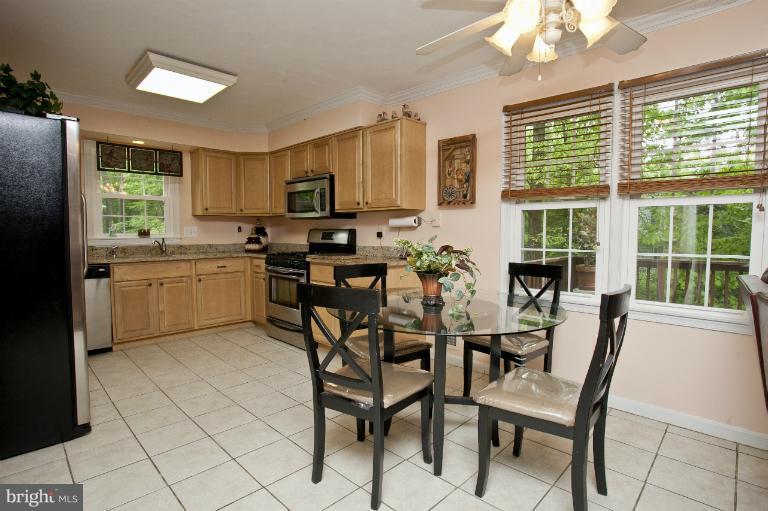 306 Summit Hall Road Gaithersburg, MD 20877 - Photo 15 of 29 Kitchen