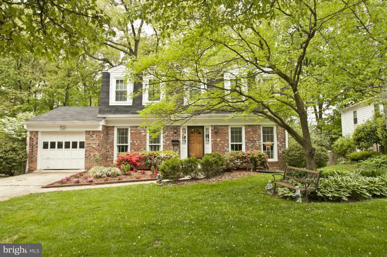 306 Summit Hall Road Gaithersburg, MD 20877 - Photo 29 of 29 Exterior (Front)