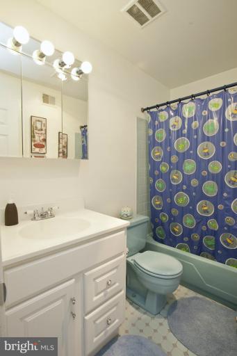 306 Summit Hall Road Gaithersburg, MD 20877 - Photo 4 of 29 Bath