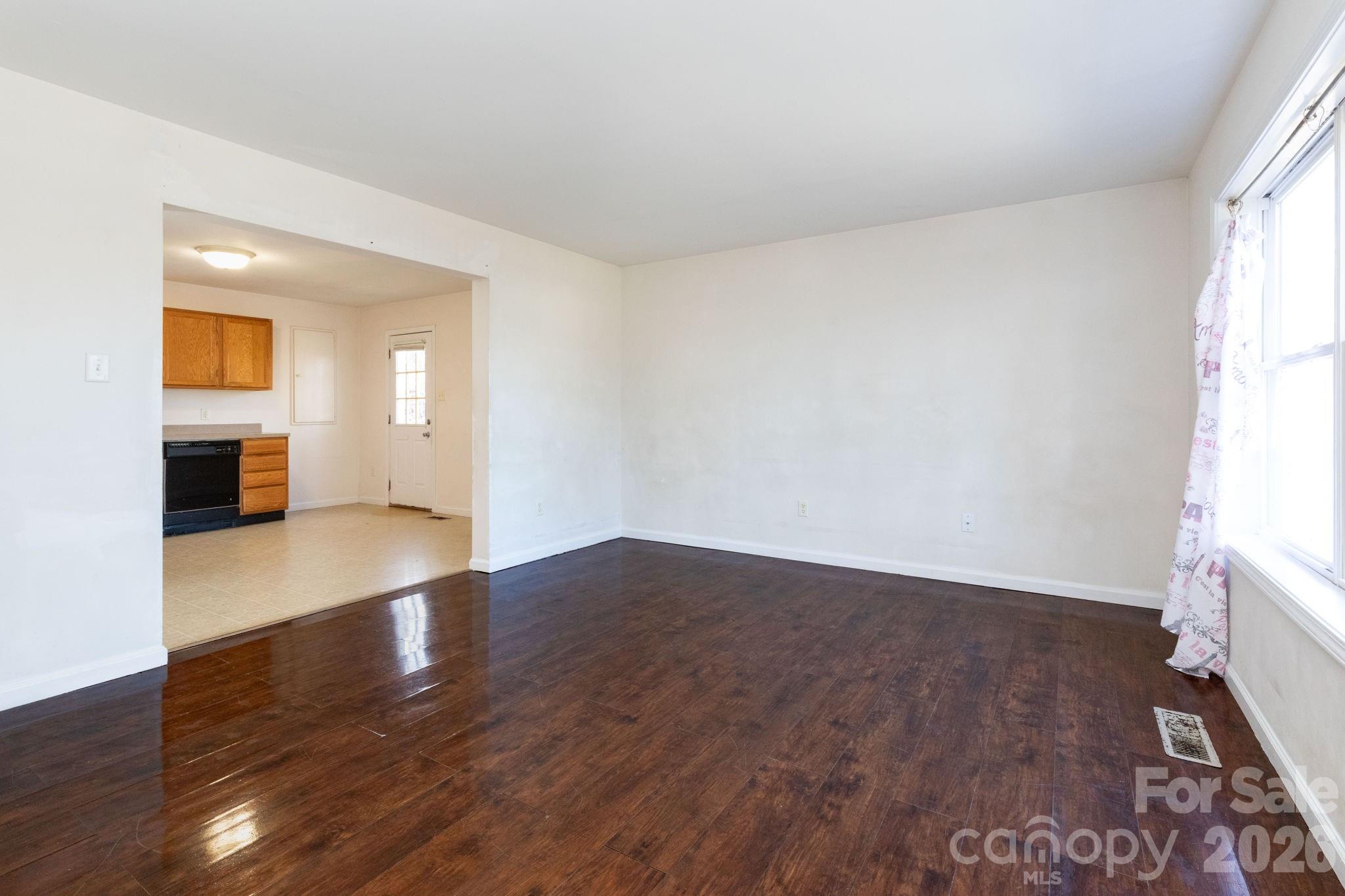 32 Rash Road Asheville, NC 28806 - Photo 16 of 23 Gallery Image 16