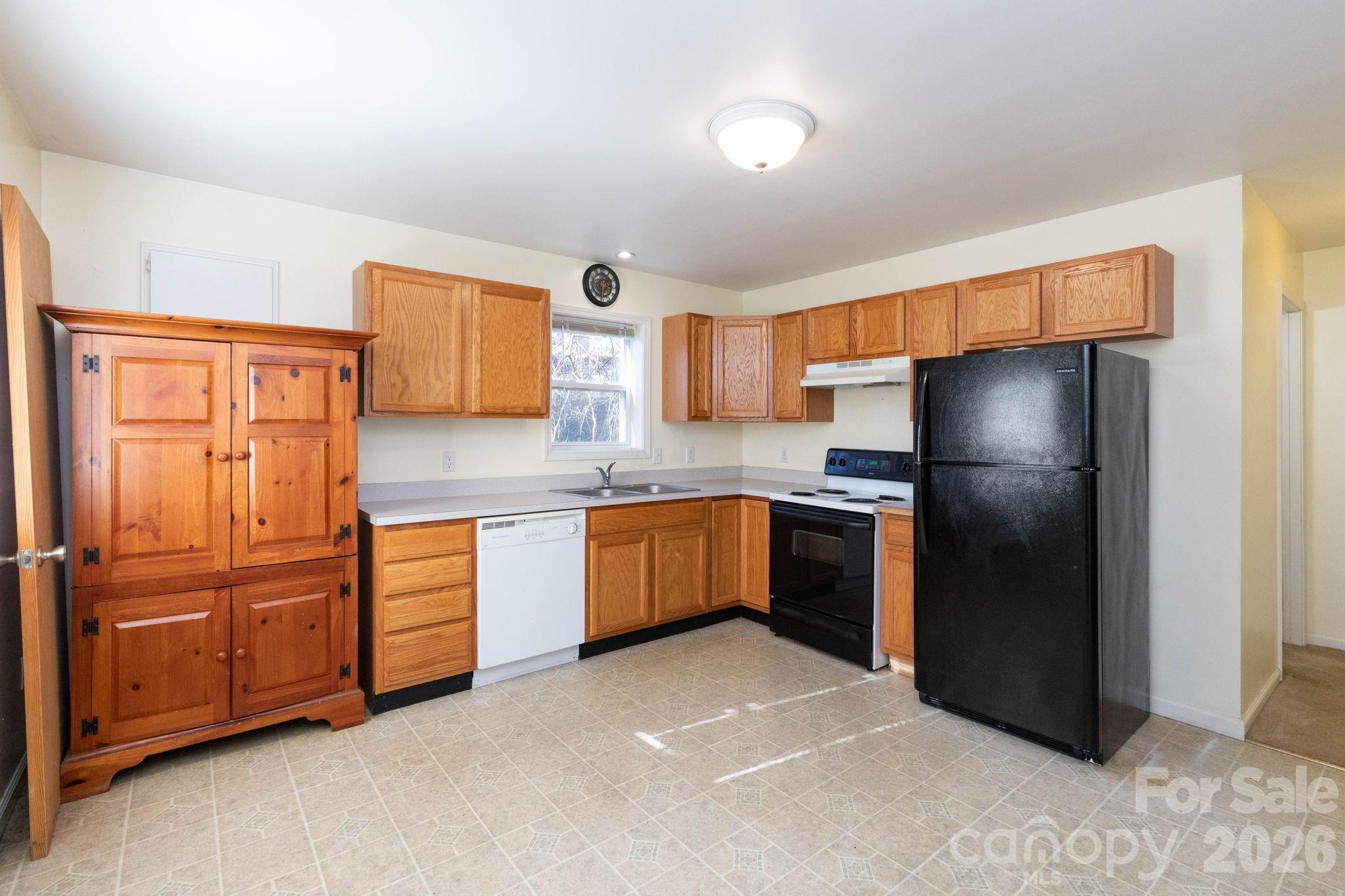 32 Rash Road Asheville, NC 28806 - Photo 5 of 23 Gallery Image 5