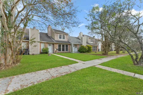 $195,000 | 5203 Sleepy Hollow Drive, Unit 5203, Baton Rouge, LA 70817