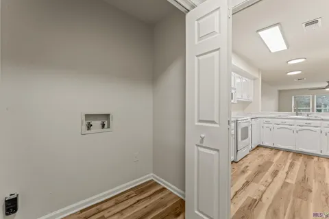 $195,000 | 5203 Sleepy Hollow Drive, Unit 5203, Baton Rouge, LA 70817