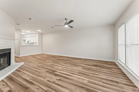 $195,000 | 5203 Sleepy Hollow Drive, Unit 5203, Baton Rouge, LA 70817