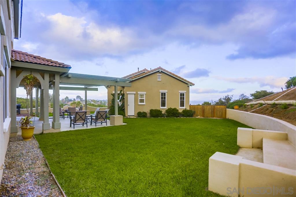 5006 Hill Ranch Drive Fallbrook, CA 92028 - Photo 23 of 25
