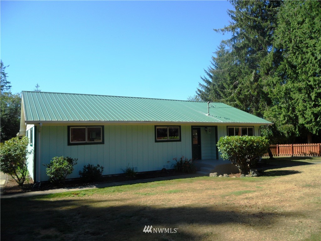 1057 Ocean Beach Road Hoquiam, WA 98550 - Photo 2 of 25 Gallery Image 2