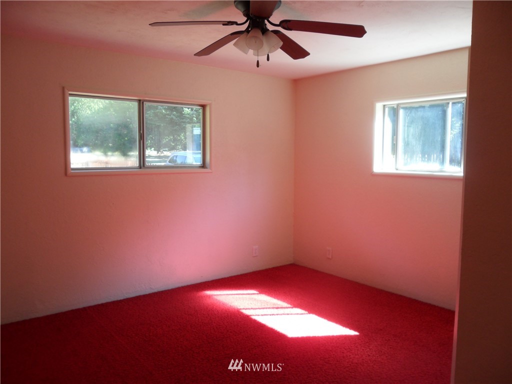 1057 Ocean Beach Road Hoquiam, WA 98550 - Photo 12 of 25 Gallery Image 12