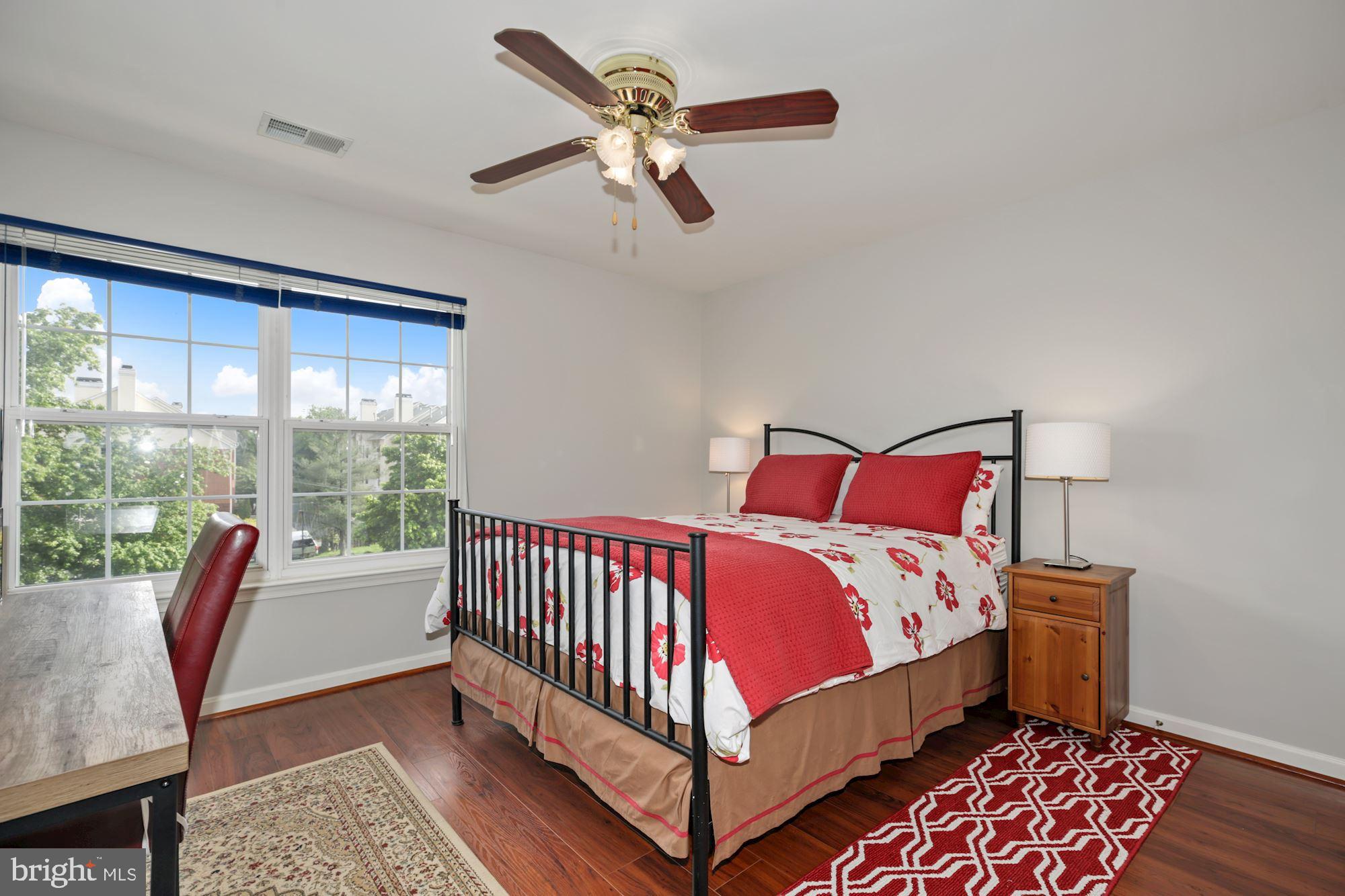 521 Constellation Square Southeast, Unit J Leesburg, VA 20175 - Photo 16 of 40