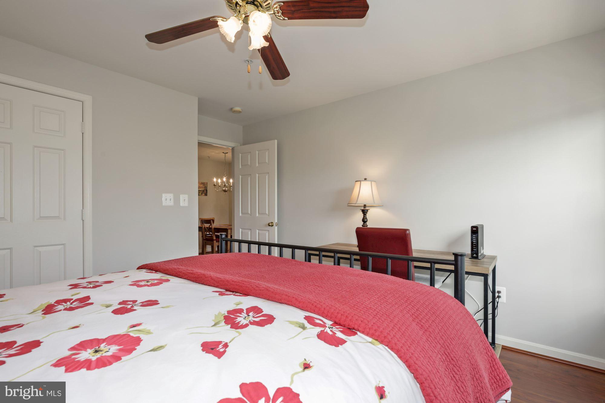 521 Constellation Square Southeast, Unit J Leesburg, VA 20175 - Photo 20 of 40