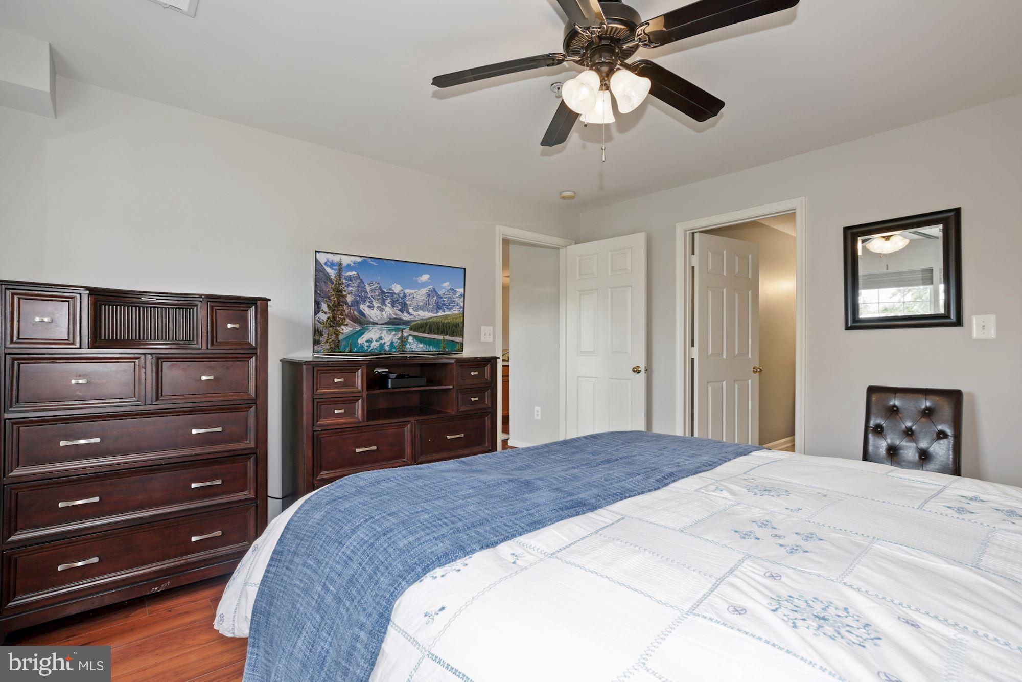 521 Constellation Square Southeast, Unit J Leesburg, VA 20175 - Photo 27 of 40