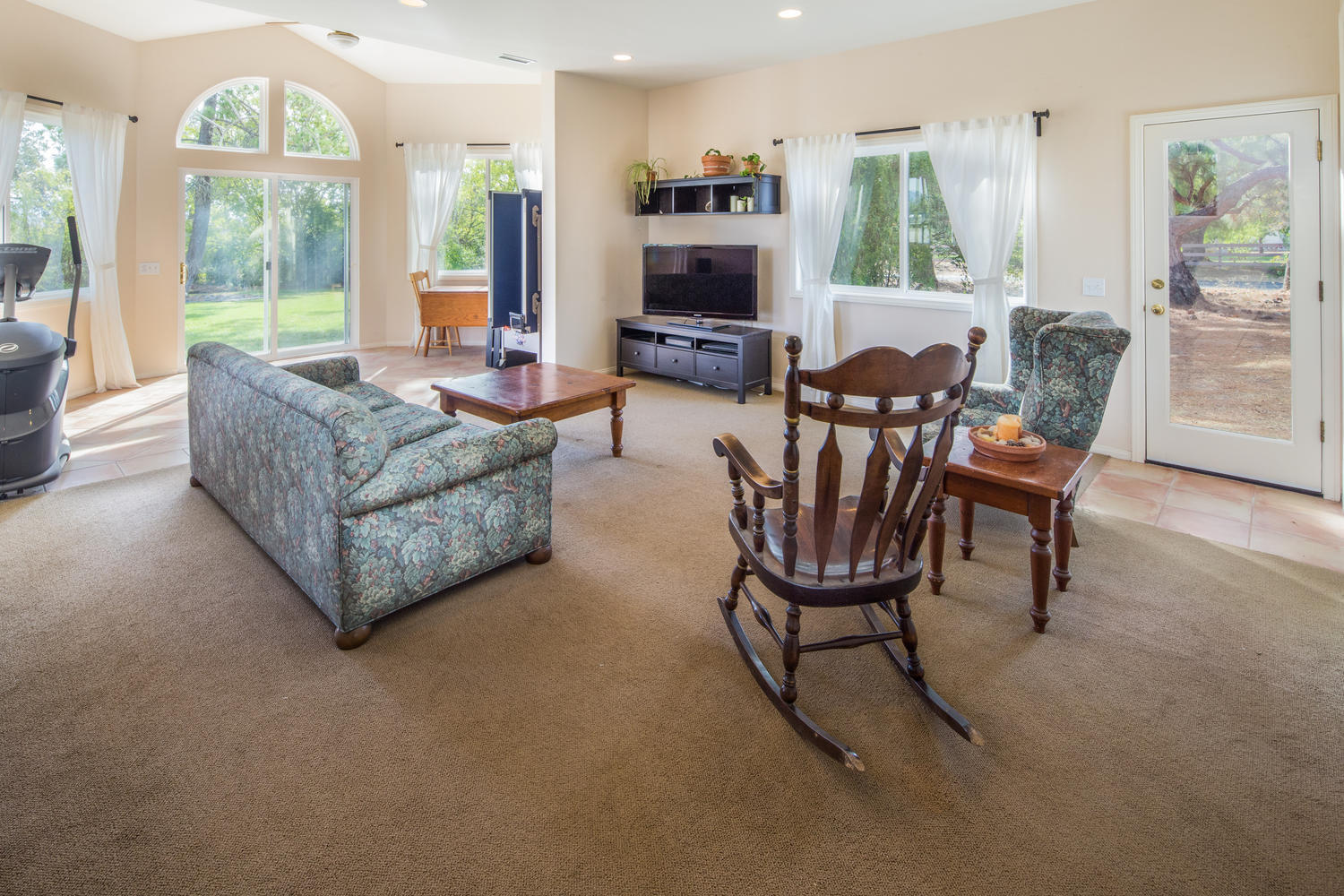 3173 Fairlea Road Santa Ynez, CA 93460 - Photo 9 of 28 3173 Fairlea Rd Santa Ynez CA-large-010-