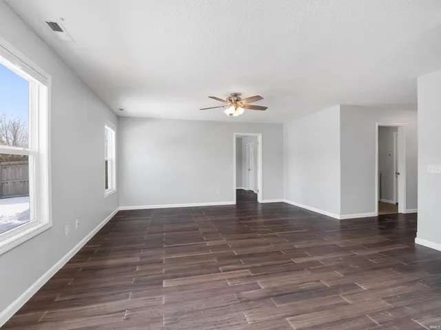 $255,000 | 12326 Hummingbird Cove, Fort Wayne, IN 46845