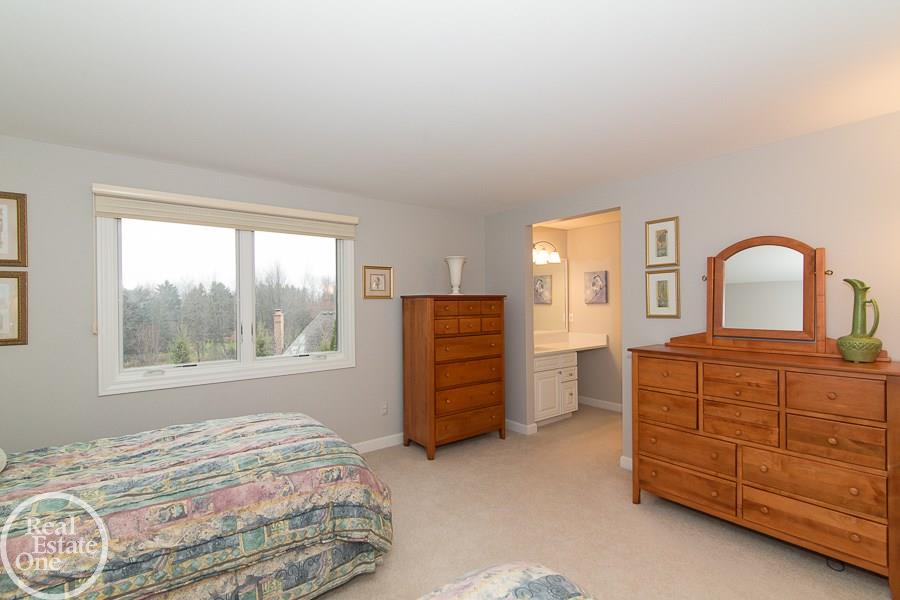 6376 Peach Tree Court Rochester Hills, MI 48306 - Photo 20 of 27
