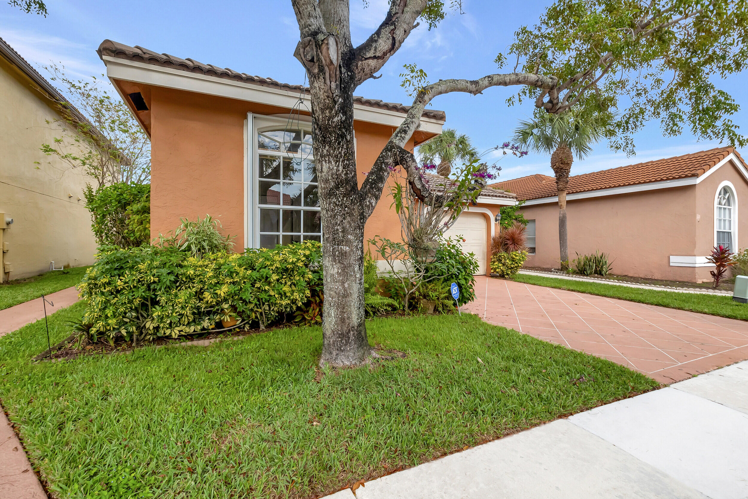 10257 Breezeway Place Boca Raton, FL 33428 - Photo 4 of 66 14_dsc_6452