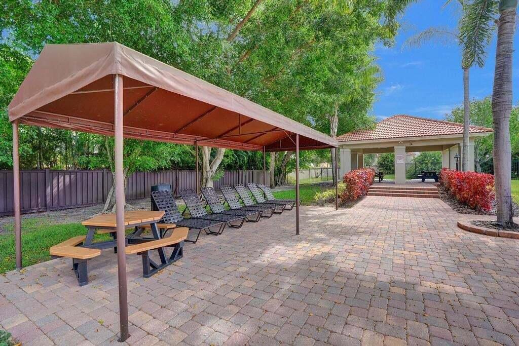 10257 Breezeway Place Boca Raton, FL 33428 - Photo 55 of 66 20230410133029657740000000-o