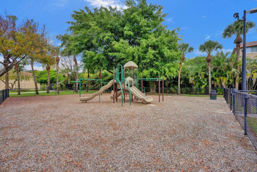 10257 Breezeway Place Boca Raton, FL 33428 - Photo 63 of 66 20230410133026719870000000-o