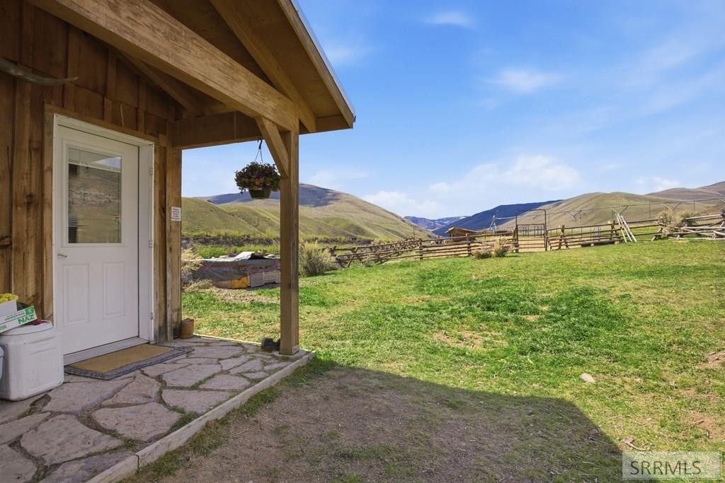 548 Hayden Creek Road Lemhi, ID 83465 - Photo 4 of 57