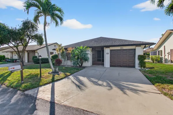 $295,000 | 6100 Olivewood Circle, Greenacres, FL 33463