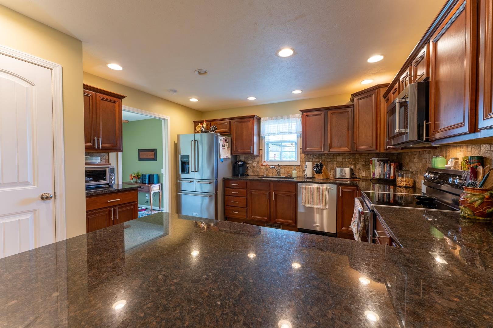 15766 Ciara Road Marion, IL 62959 - Photo 18 of 42 Gallery Image 18