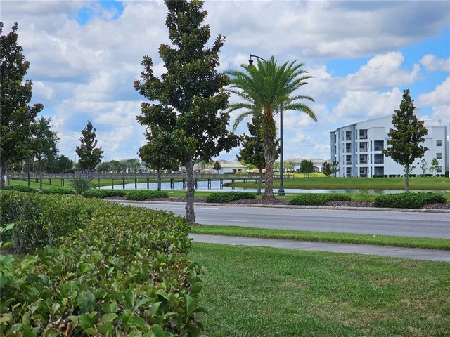 a view of a yard and entertaining space