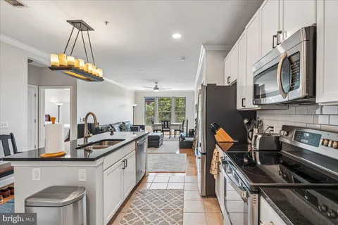 $685,000 | 1391 Pennsylvania Ave. Southeast, Unit 309, Washington, DC 20003