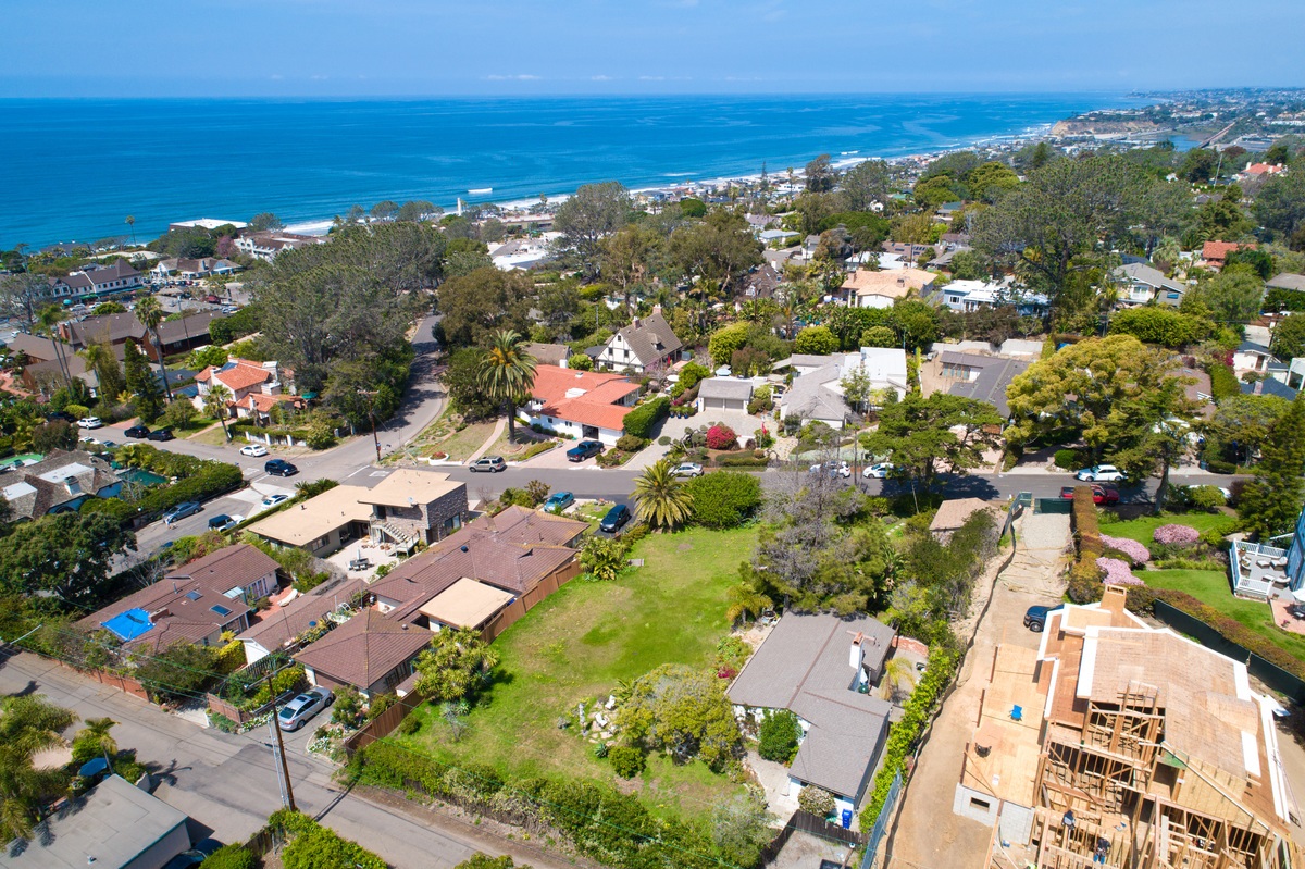429 Carolina Road Del Mar, CA 92014 - Photo 1 of 5