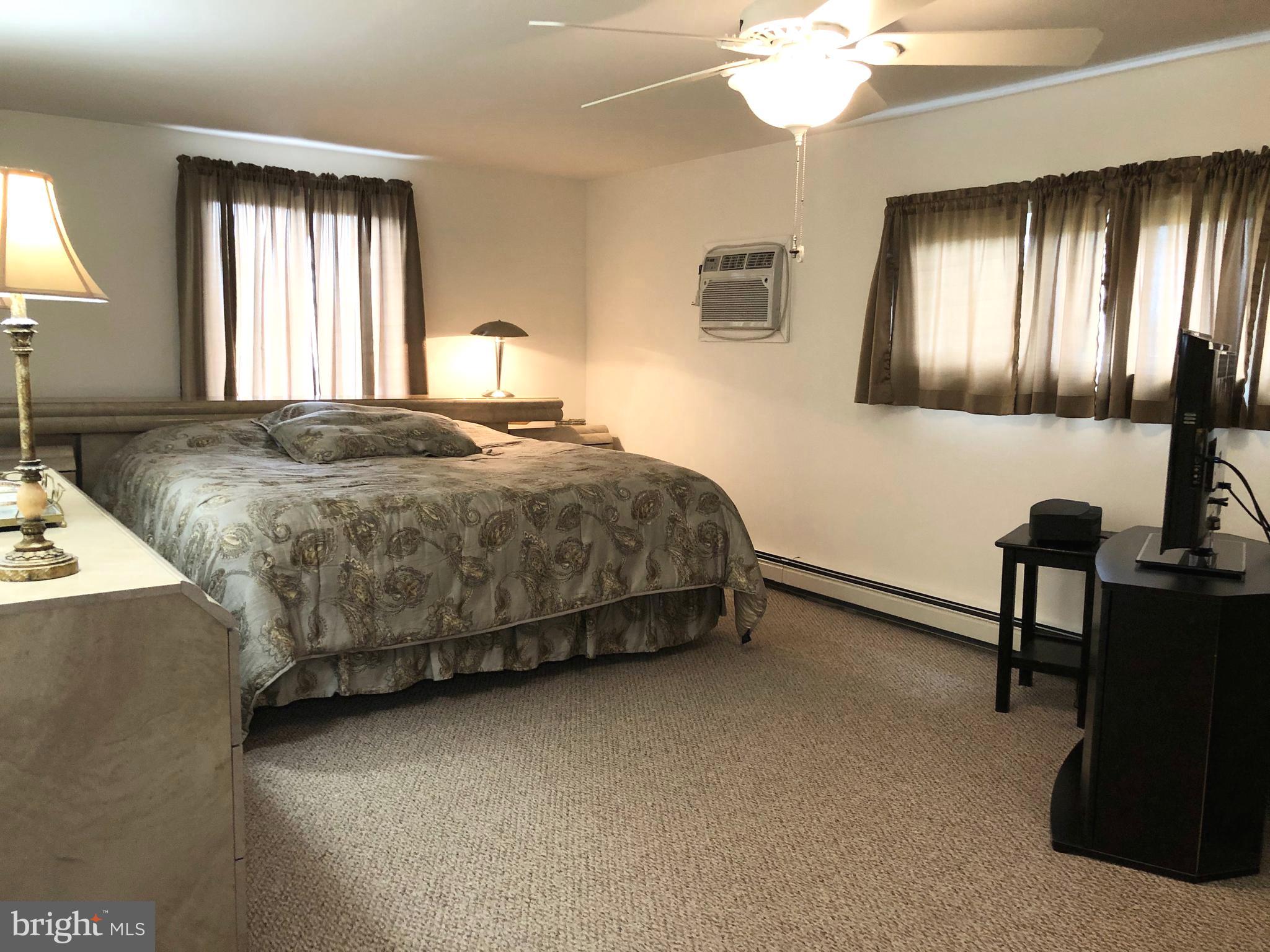 12 Winding Road Levittown, PA 19057 - Photo 22 of 37 Gallery Image 22