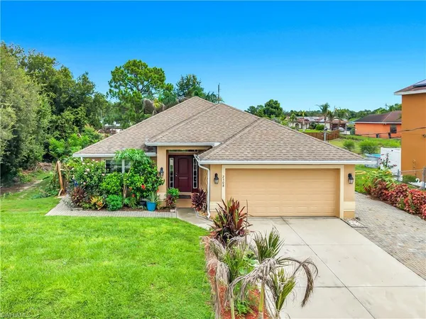 $309,900 | 2508 41st Street West, Lehigh Acres, FL 33971