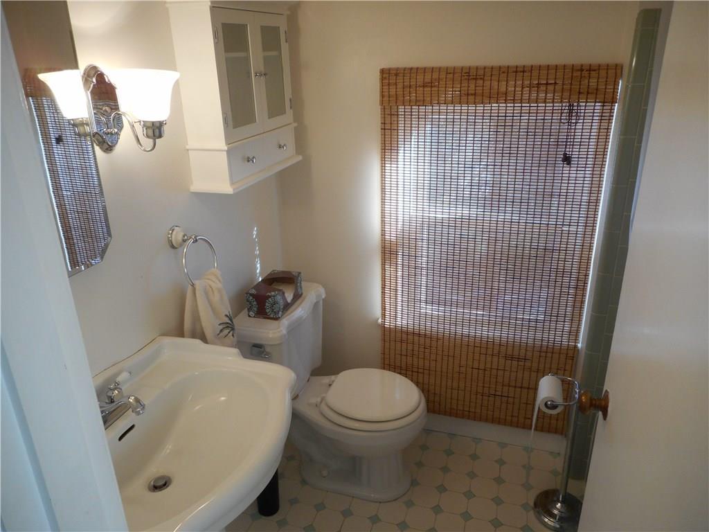 350 Woodside Road Forest Hills, PA 15221 - Photo 13 of 18 MAIN BATH/ 2ND FLOOR