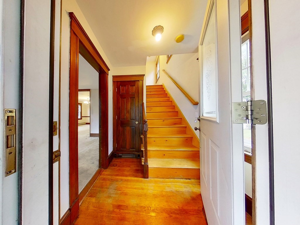 30 Hammond Road Natick, MA 01760 - Photo 2 of 22 Gallery Image 2