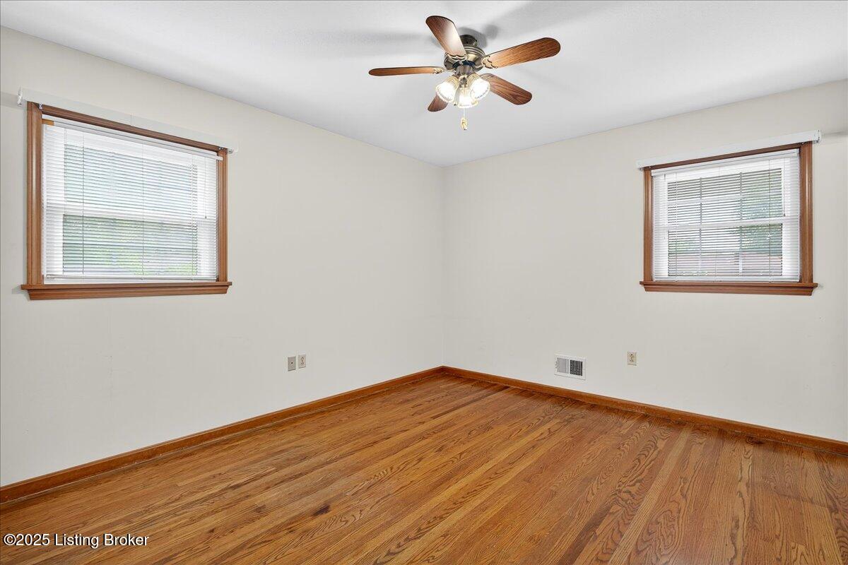 1506 Knight Road Louisville, KY 40216 - Photo 30 of 69 Bedroom 2
