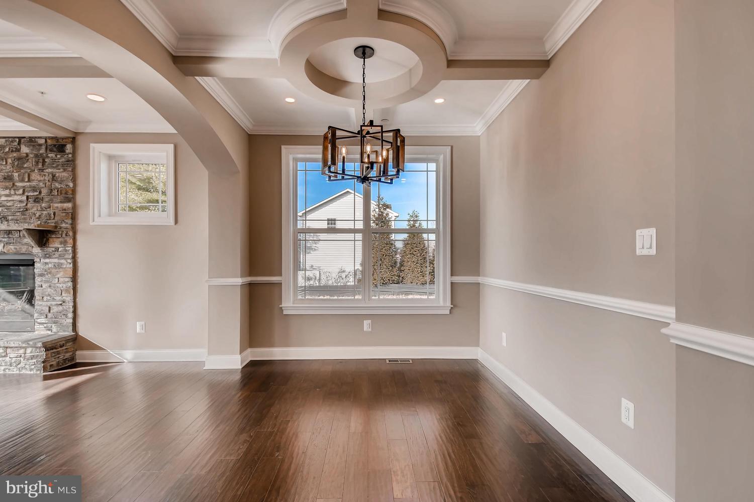 4609 Ridge Road Baltimore, MD 21236 - Photo 6 of 36 Dinning Room