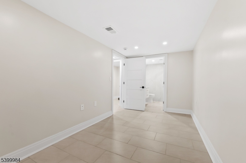 1453 Morris Avenue Union, NJ 07083 - Photo 37 of 48