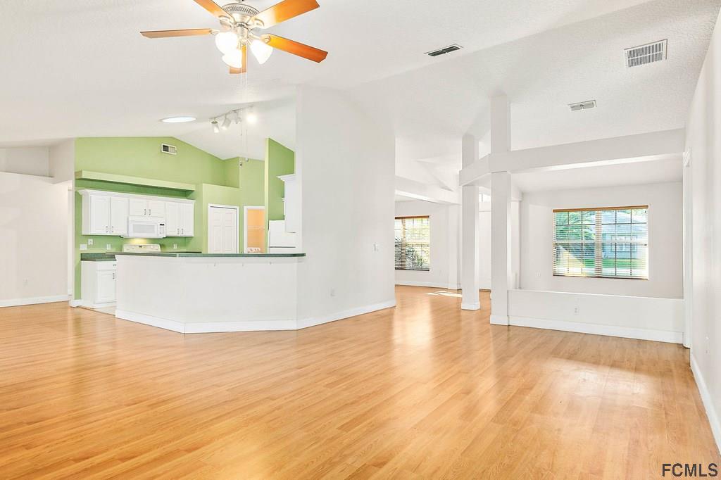 32 Rydell Place Palm Coast, FL 32164 - Photo 4 of 21 Gallery Image 4