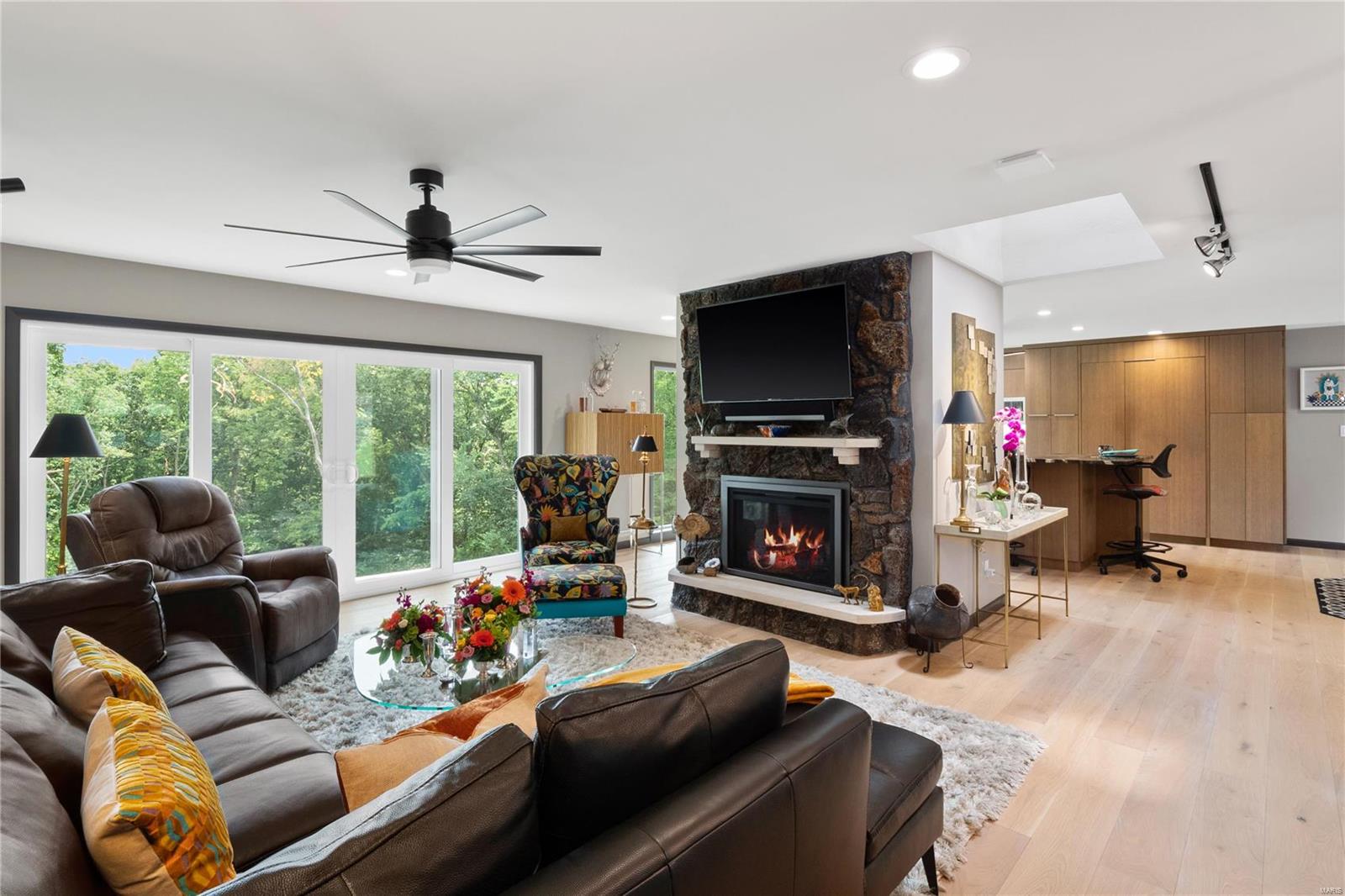12234 Robyn Road St. Louis, MO 63127 - Photo 4 of 42 Gallery Image 4