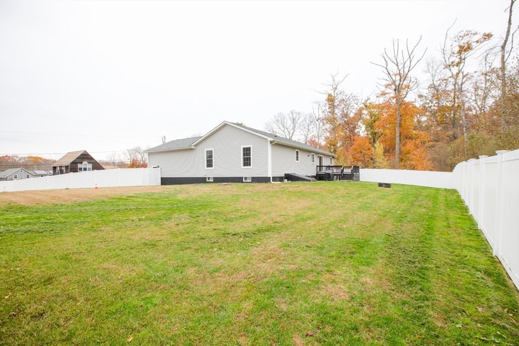 33 Rhinecliffe Road Swansea, MA 02777 - Photo 34 of 37