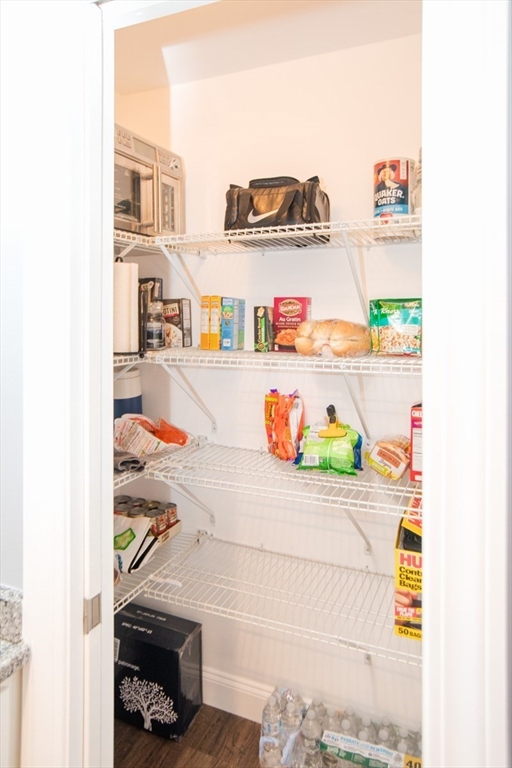 33 Rhinecliffe Road Swansea, MA 02777 - Photo 6 of 37