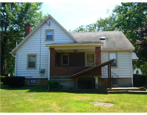 800 Whitestown Road Butler, PA 16001 - Photo 8 of 18 Exterior Back.