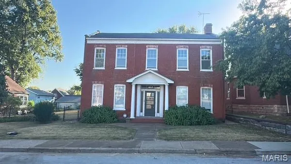 $470,000 | 417 Jackson Street, St. Charles, MO 63301