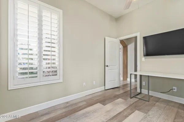 $5,850 | 326 West Loma Lane, Phoenix, AZ 85021