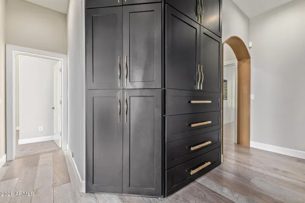 $5,850 | 326 West Loma Lane, Phoenix, AZ 85021