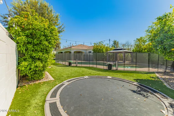 $5,850 | 326 West Loma Lane, Phoenix, AZ 85021