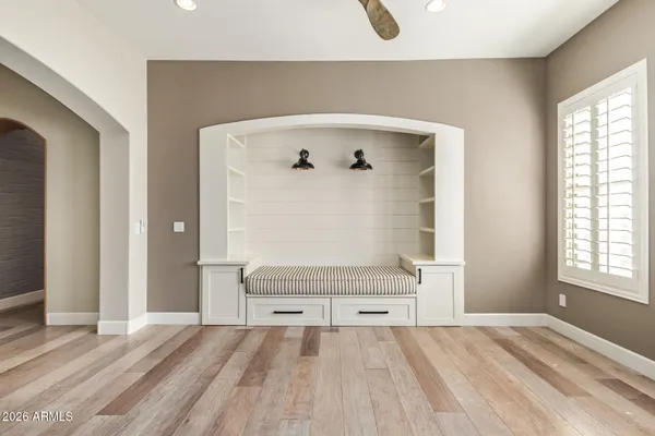 $5,850 | 326 West Loma Lane, Phoenix, AZ 85021