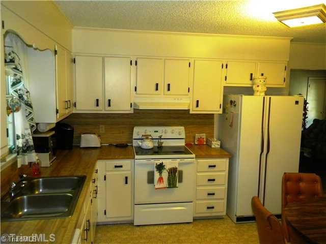 6430 Bannockburn Road Northwest Rural Hall, NC 27045 - Photo 3 of 15 Kitchen.