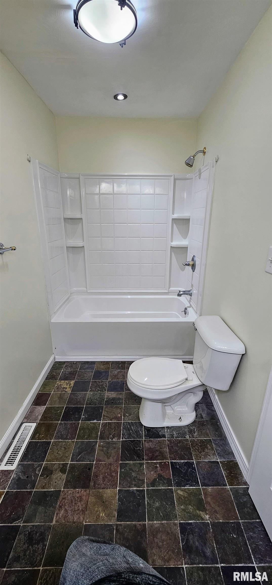210 Springfield Avenue Anna, IL 62906 - Photo 20 of 34 Gallery Image 20
